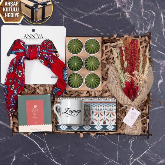Öğretmenler Günü Hediyesi & Ahşap Kutu İçerisinde Fular, Mum, Kahve Fincanı, Çiçek, Kahve resmi