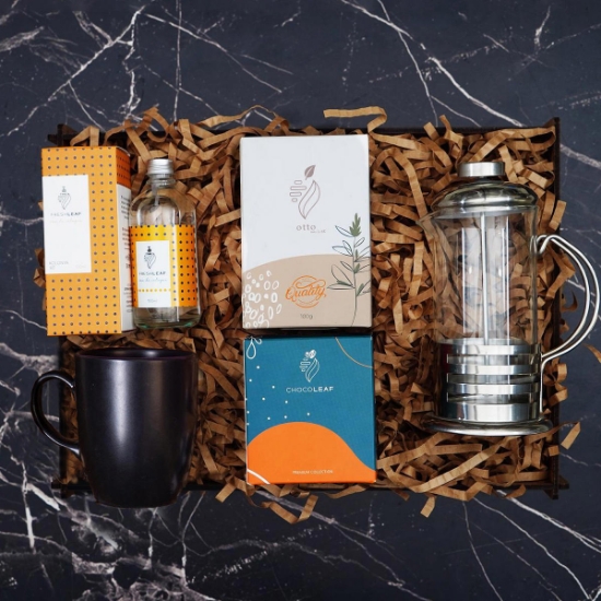Bitki Çayı, Kolonya, Çakıl Taşı, French Press, Kupa  Hediye Kutusu  resmi