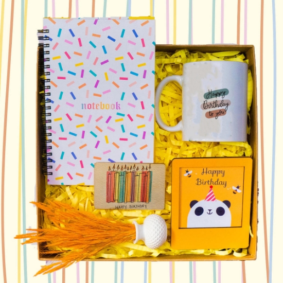 Kupa, Çerçeve, Defter, Doğum Günü Hediye Kutusu resmi