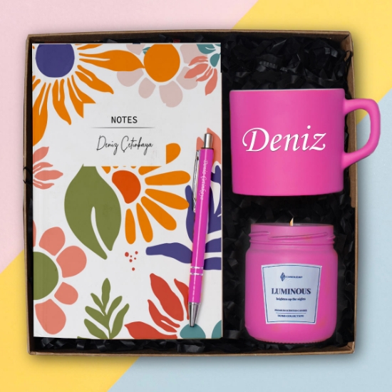 Kişiye Özel Renkli Nescafe Fincanı, Defter, Kalem-Kokulu Cam Mum Hediye Seti resmi