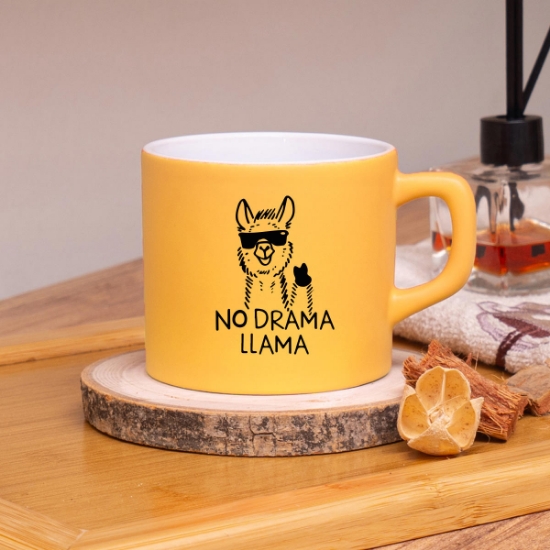 Seraclass Sarı Renkli No Drama Lama Tasarım Çay & Nescafe Fincanı resmi