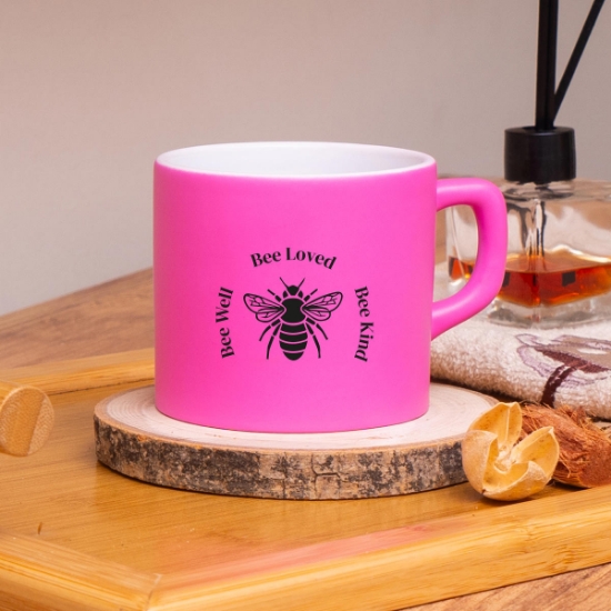 Seraclass Pembe Renkli Bee Loved Tasarımlı Çay & Nescafe Fincanı resmi