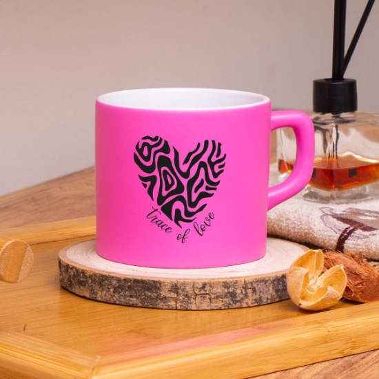 Seraclass Pembe Renkli Trace of Love Tasarımlı Çay & Nescafe Fincanı resmi