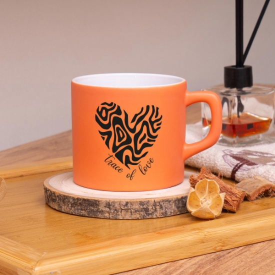 Seraclass Turuncu Renkli Trace of Love Tasarımlı Çay & Nescafe Fincanı resmi