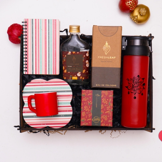 Yılbaşı Hediye Seti &Ahşap Defter, Sunumlu Fincan, 200Ml Kolonya, Cam suluk, Türk Kahvesi Kahve resmi