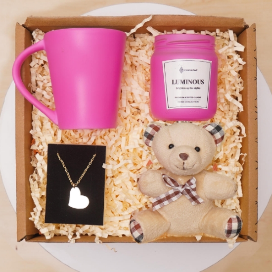 Pembe Kupa Bardak, Kolye, Dekoratif Mum, Peluş Anahtarlık resmi