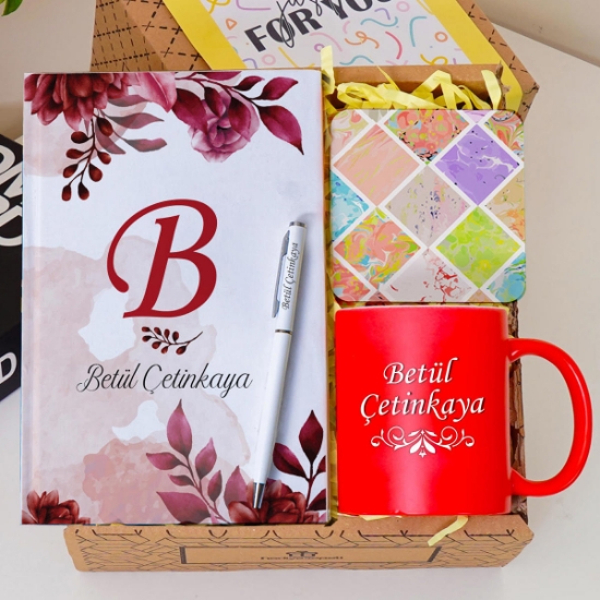 Kişiye Özel Renkli Defter , Kırmızı Kupa Bardak, Tükenmez Kalem & Hediye Seti resmi