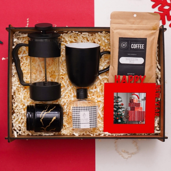 Yeni Yıl Yılbaşı Hediye Seti &Frenchpress, Mum, Kupa Bardak, Kolonya, Filtre Kahve, Kişiye Özel Çerçeve  resmi