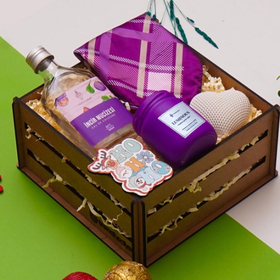 Yeni Yıl Yılbaşı Hediye Seti & 200ml İncir Kolonyası, Fular, Kalp Biblo, Magnet, Mum resmi