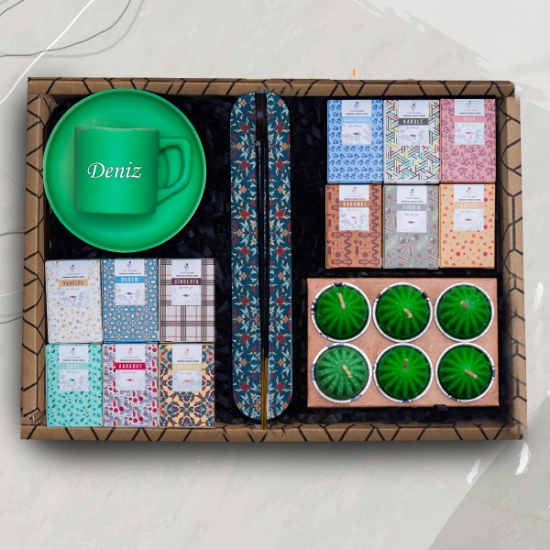 12 Çeşit Aromalı Türk Kahvesi Deneyim Kiti, Kişiye Özel Fincan, Tütsü Hediye Set resmi