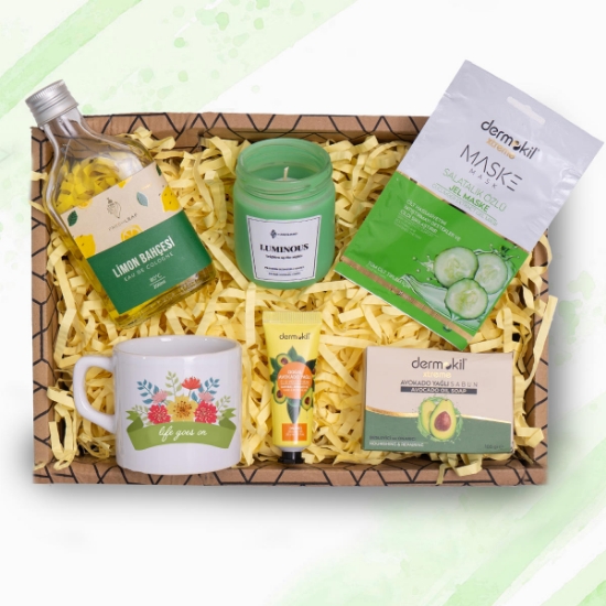  Fincan,Güzellik Set, 200ml Kolonya, Kokulu Mum Hediye Seti resmi