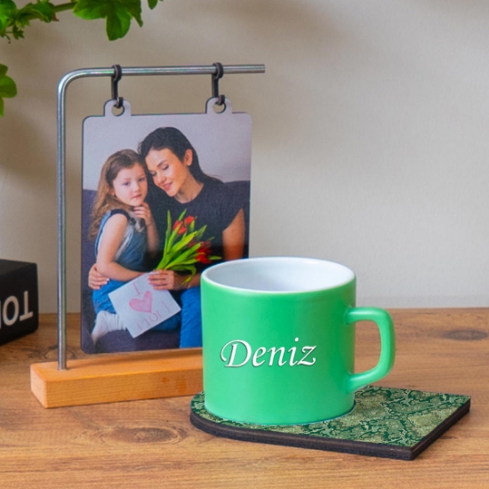 Ahşap Standlı Fotoğraflı Çerçeve & Kişiye Özel Ahşap Sunumlu Yeşil Renkli Çay & Nescafe Fincanı resmi