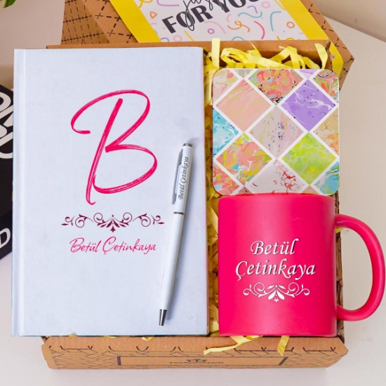 Kişiye Özel Renkli Defter , Kırmızı Kupa Bardak, Tükenmez Kalem & Hediye Seti