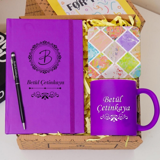 Kişiye Özel Renkli Defter , Mor Kupa Bardak, Tükenmez Kalem & Hediye Seti resmi