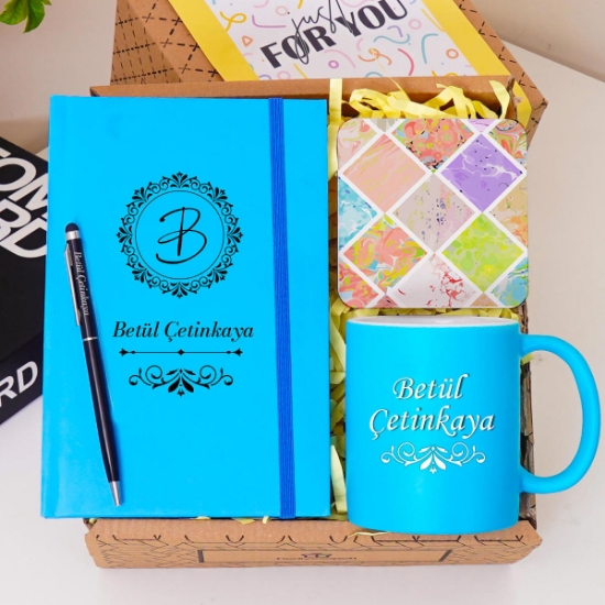 Kişiye Özel Renkli Defter , Açık Mavi Kupa Bardak, Tükenmez Kalem & Hediye Seti resmi