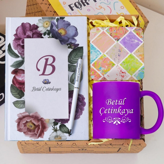 Kişiye Özel Renkli Defter , Mor Kupa Bardak, Tükenmez Kalem & Hediye Seti resmi