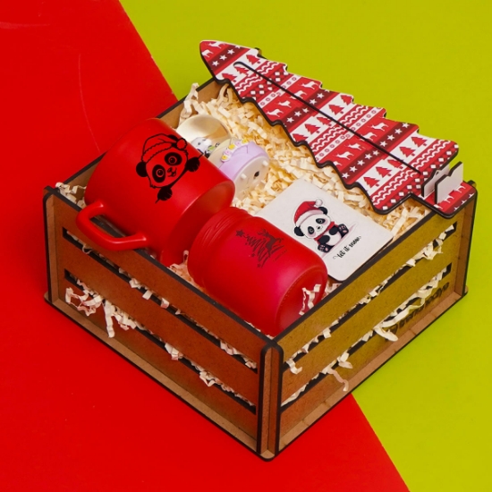 Yılbaşı Yeni Yıl Hediye Seti Panda Fincan, Mum, Kar Küresi, Magnet, Tütsü resmi