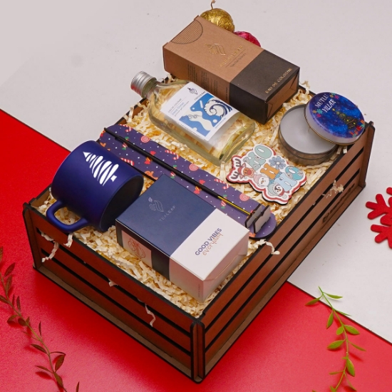 Yılbaşı, Yeni Yıl Hediye Seti Fincan, Bitki Çayı, Tütsü, Kolonya, Mum, Magnet resmi