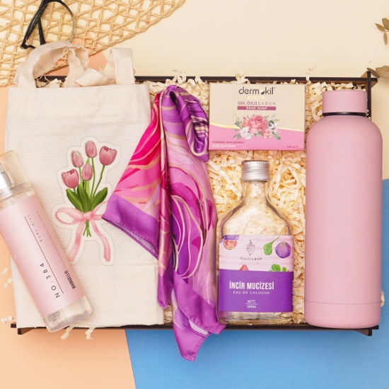 Premium Kadın Hediye Seti – 500ml Çelik Termos, Cam Şişe Kolonya, Bodymist