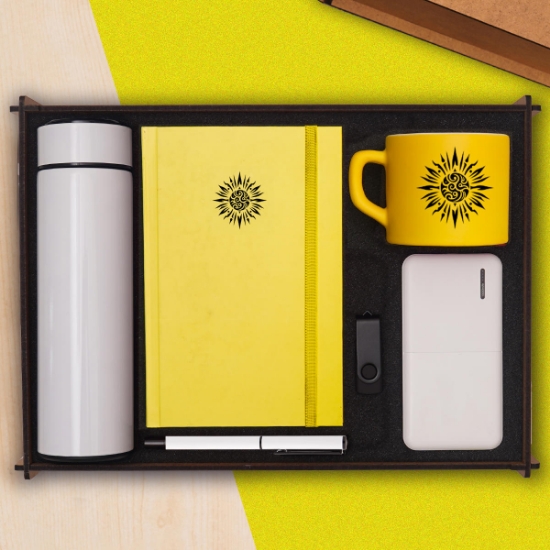 Premium Hediye Seti & Dereceli Termos, Powerbank, USB Bellek, Defter, Kalem, Kupa Bardak resmi