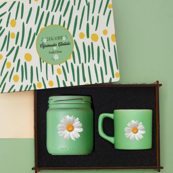 24 Kasım Öğretmenler Günü Ahşap Kutulu Hediye Seti - Mum, Kahve Fincanı