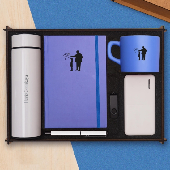 Öğretmenler Günü Premium Hediye Seti & Dereceli Termos, Powerbank, USB Bellek, Defter, Kalem, Kupa Bardak resmi