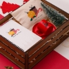Yeni Yıl Yılbaşı Hediye Seti & Ahşap Defter, Makyaj Çantası, Fincan Takımı, Çam Ağacı resmi
