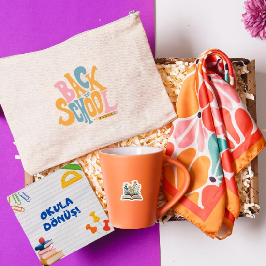 Okula Dönüşü Özel Kılacak Hediye Setleri  & Kadın Fular, Kupa Bardak, Bez Çanta,