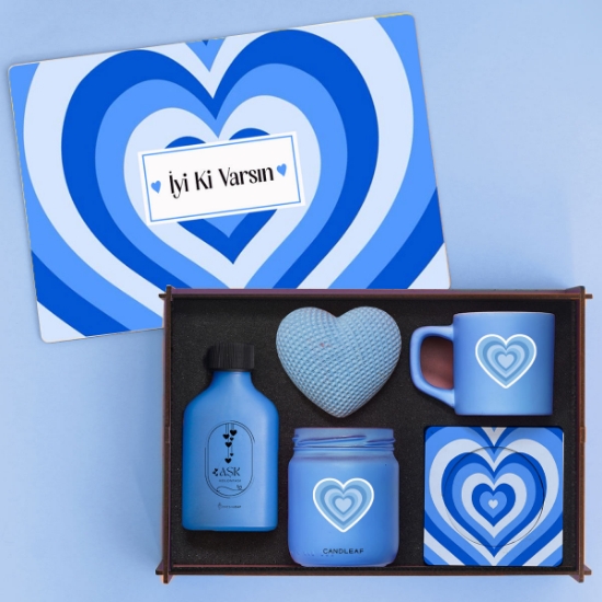 Sevgiliye Aşk Temalı Hediye Seti | Kolonya, Mum, Kahve Fincanı & Dekoratif Kalp resmi