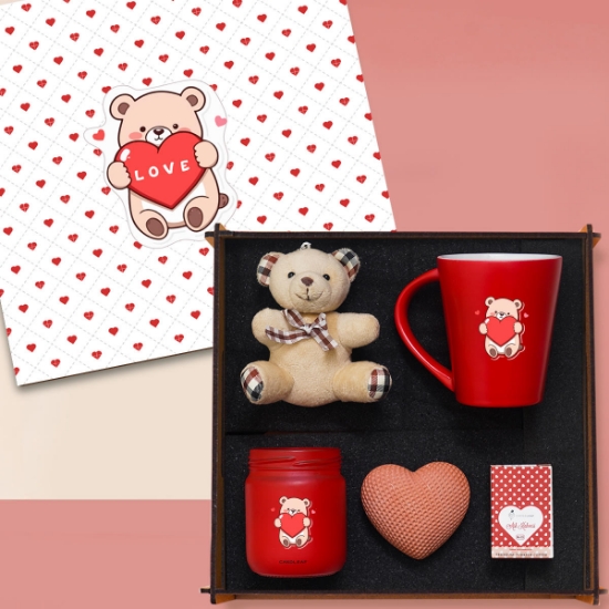 Sevgiliye Dekoratif Ahşap Kutulu,  Peluş Anahtarlık, Kupa Bardak, Mum, Biblo, Aşk Kahvesi