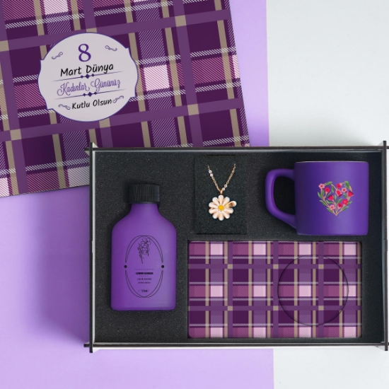 Kadınlar Günü Ahşap Hediye Kutusu – Kolonya, Kolye, Kahve Fincanı, MOR Şık Hediye Seti resmi