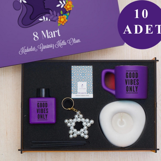 Kadınlar Günü 10’lu Set | Ahşap Kutulu Hediye Seti, Oda Kokusu, Fincan, Kahve, Anahtralık, Mum resmi