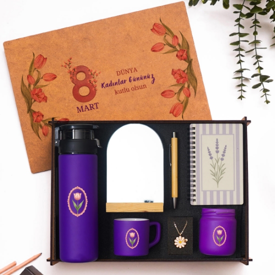 Kadınlar Günü Özel Ahşap Kutulu Premium Hediye Seti