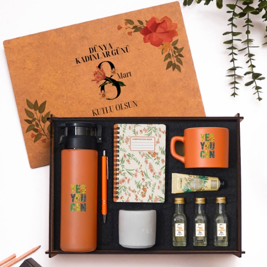 8 Mart Kadınlar Günü Hediye Seti , Suluk, Defter, Kalem, Kolonya Çeşitleri, Mum