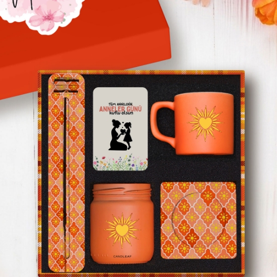 Premium Anneler Günü Hediye Seti – Fincan, Mum ve Tütsü Seti - Turuncu